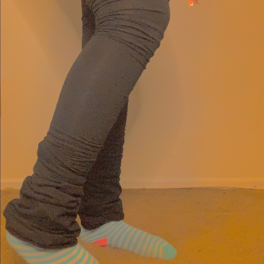 Black stacked leggings